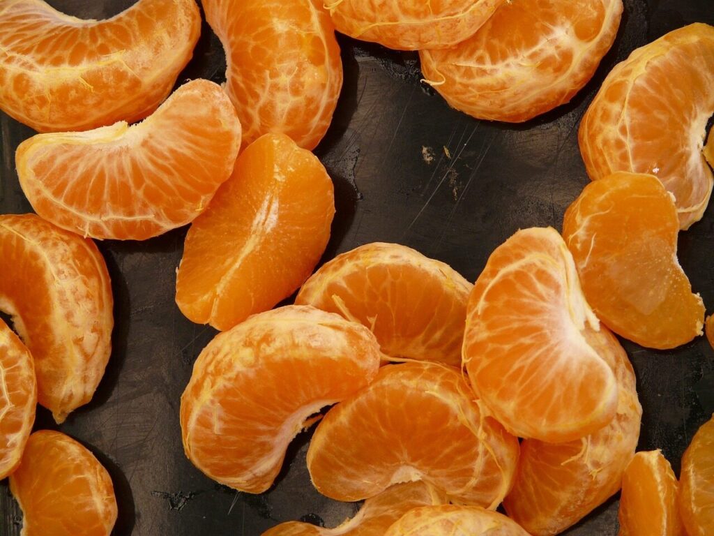 tangerine, mandarin wedge, fruit, cute, yummy, food, meal, fruity, tropical, citrus fruits, healthy, vitamins, mandarin wedges